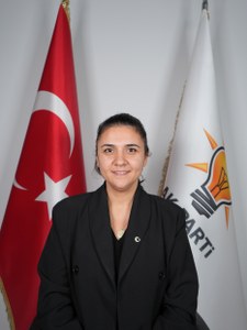 menekse-manolya-basaran