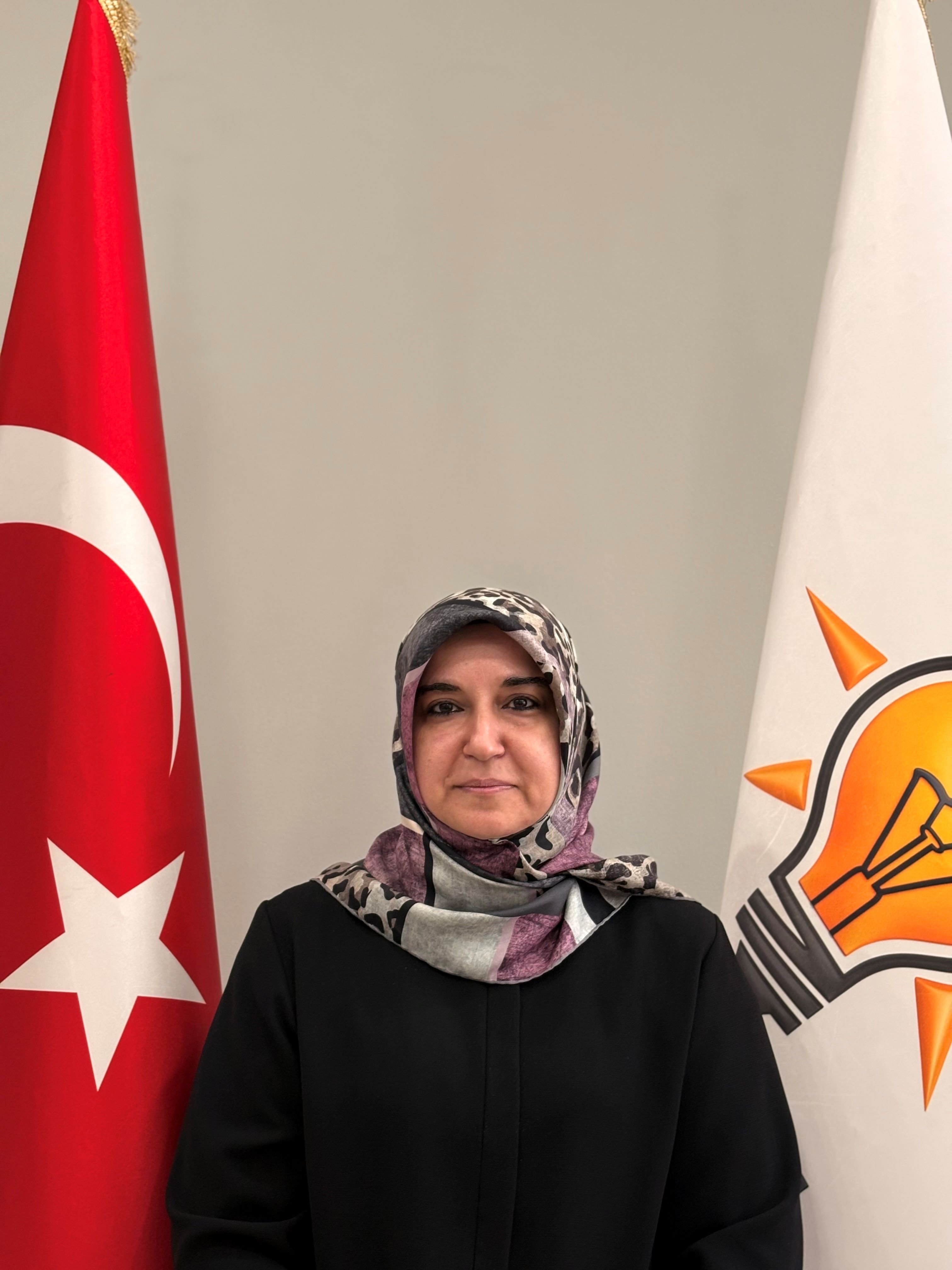 emine-kubra-erdem